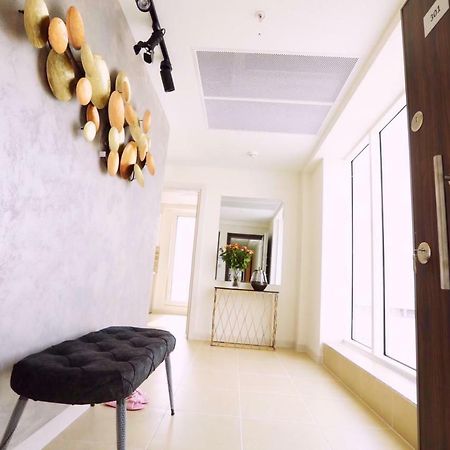 33Rd Floor Luxury Apartment Spa & Fitness سكوبجي المظهر الخارجي الصورة