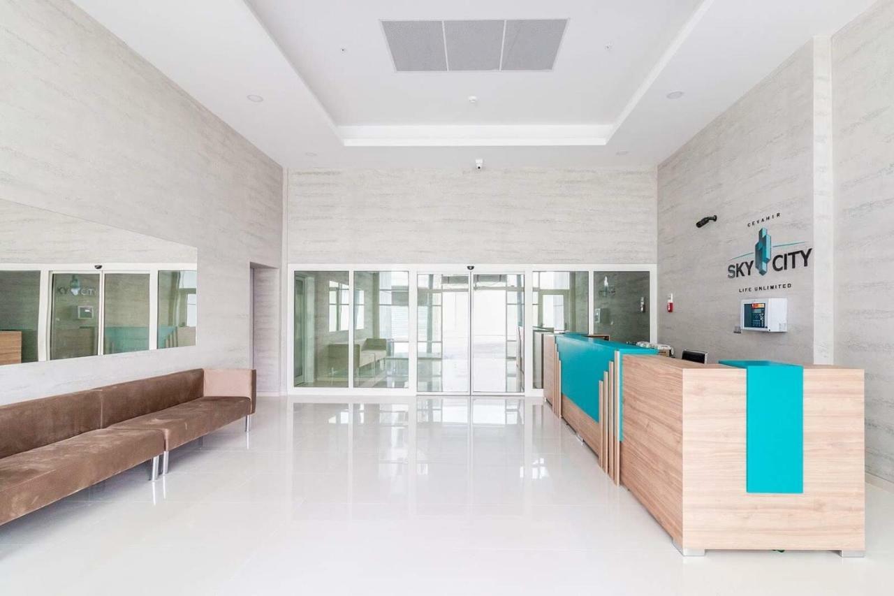 33Rd Floor Luxury Apartment Spa & Fitness سكوبجي المظهر الخارجي الصورة
