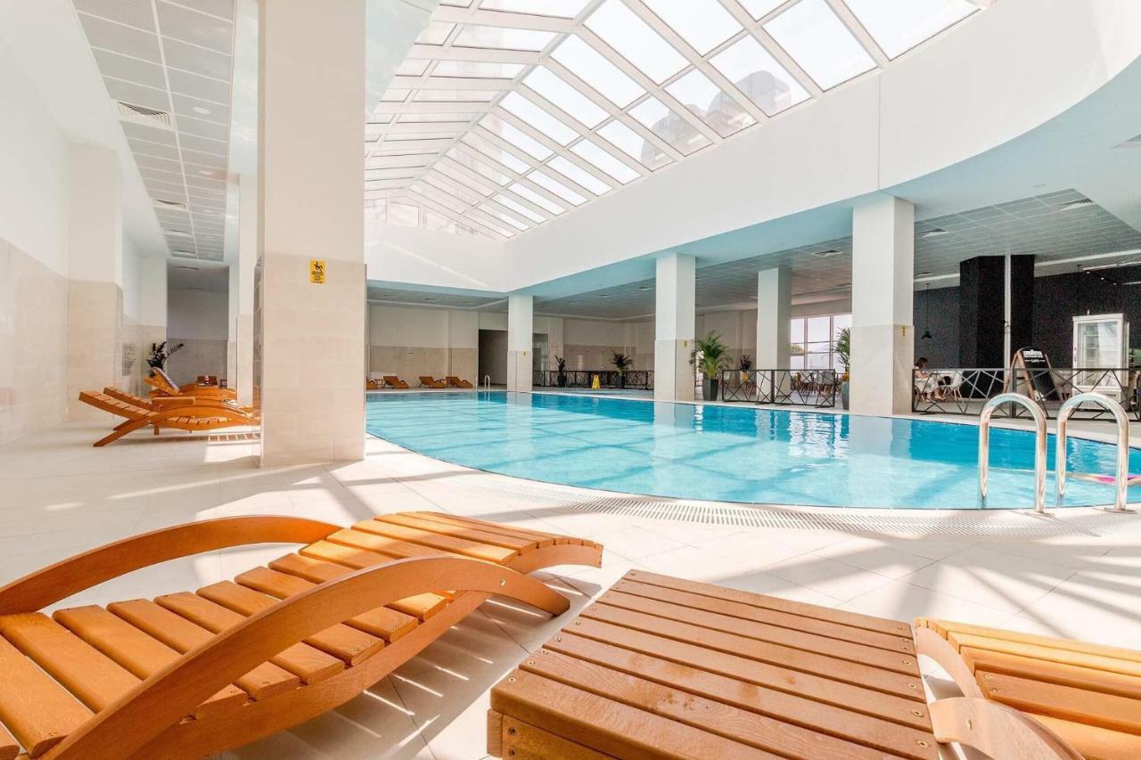 33Rd Floor Luxury Apartment Spa & Fitness سكوبجي المظهر الخارجي الصورة